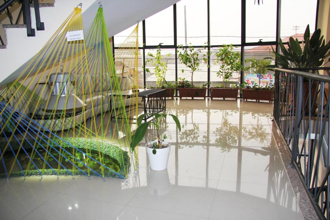 Nice Hotel Erivan Dış mekan fotoğraf